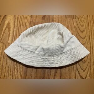 Women’s H&M Cream Corduroy Hat